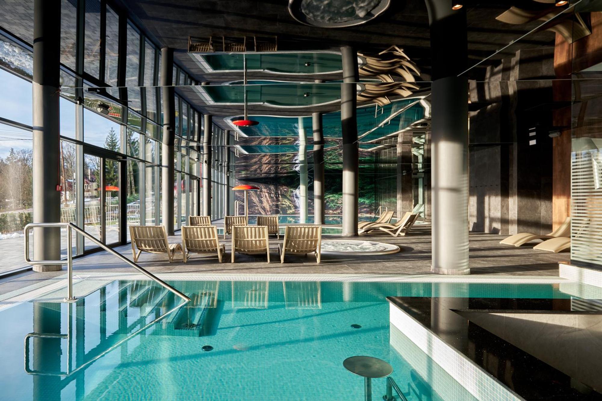 Zloty Horyzont Hotel & Resort 斯克拉斯卡波伦巴 外观 照片