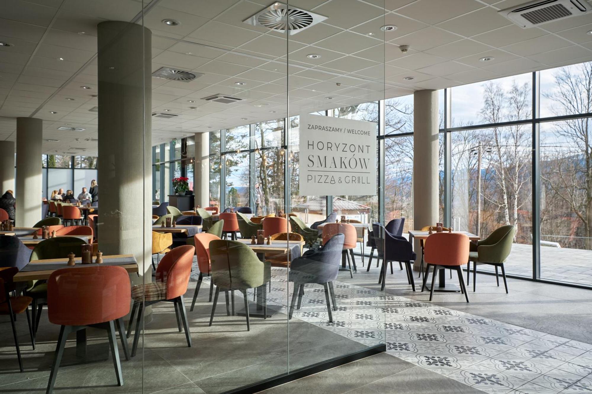 Zloty Horyzont Hotel & Resort 斯克拉斯卡波伦巴 外观 照片