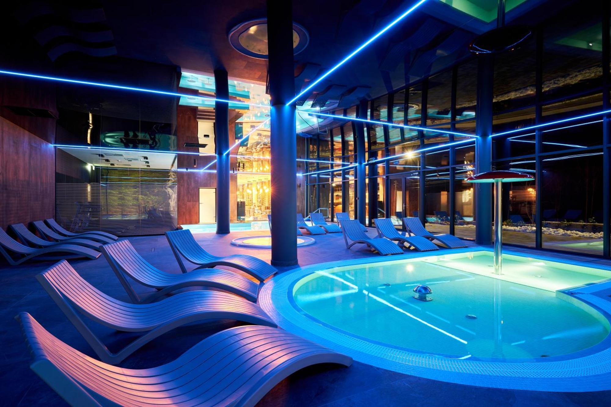 Zloty Horyzont Hotel & Resort 斯克拉斯卡波伦巴 外观 照片
