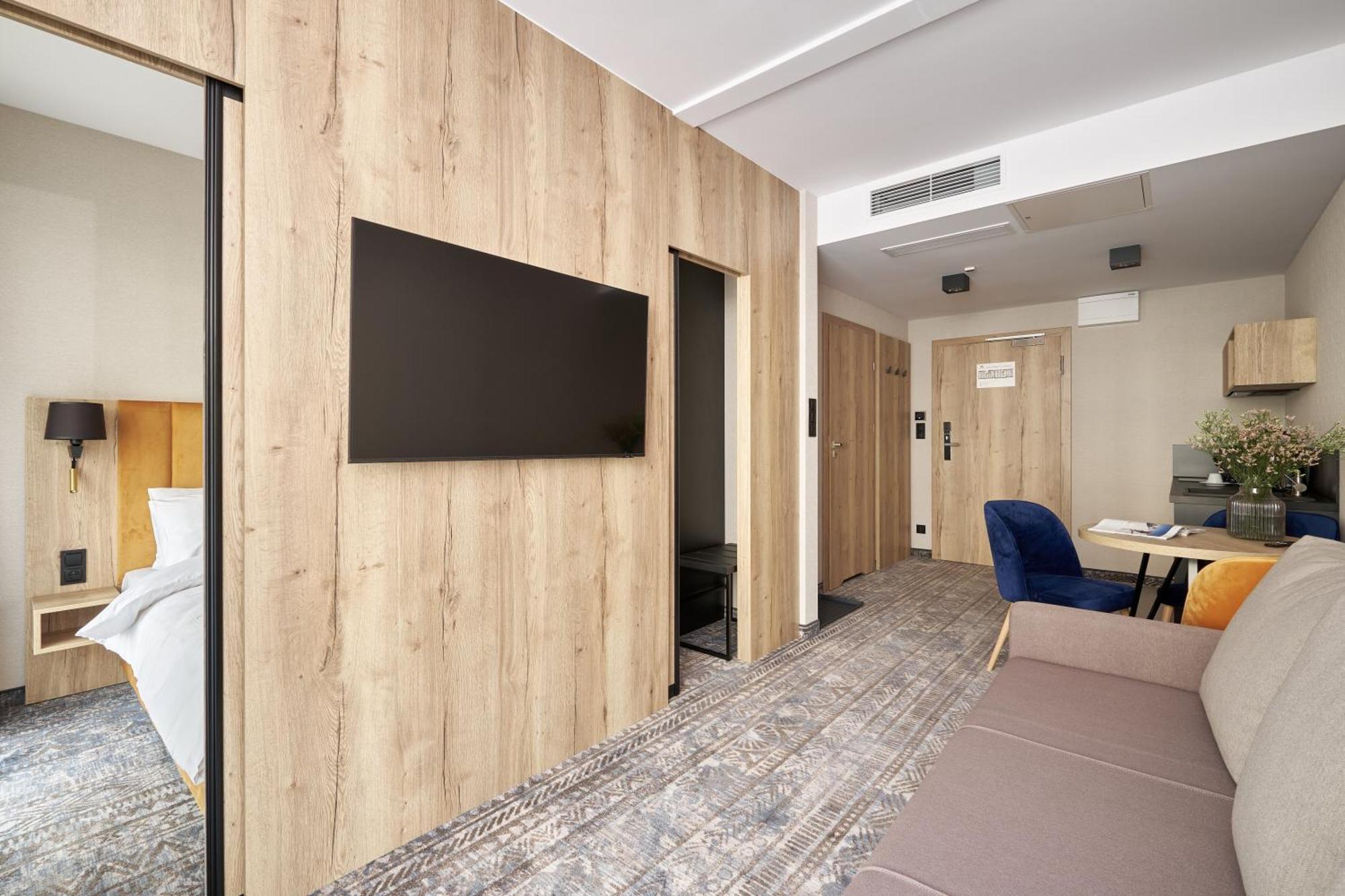 Zloty Horyzont Hotel & Resort 斯克拉斯卡波伦巴 外观 照片