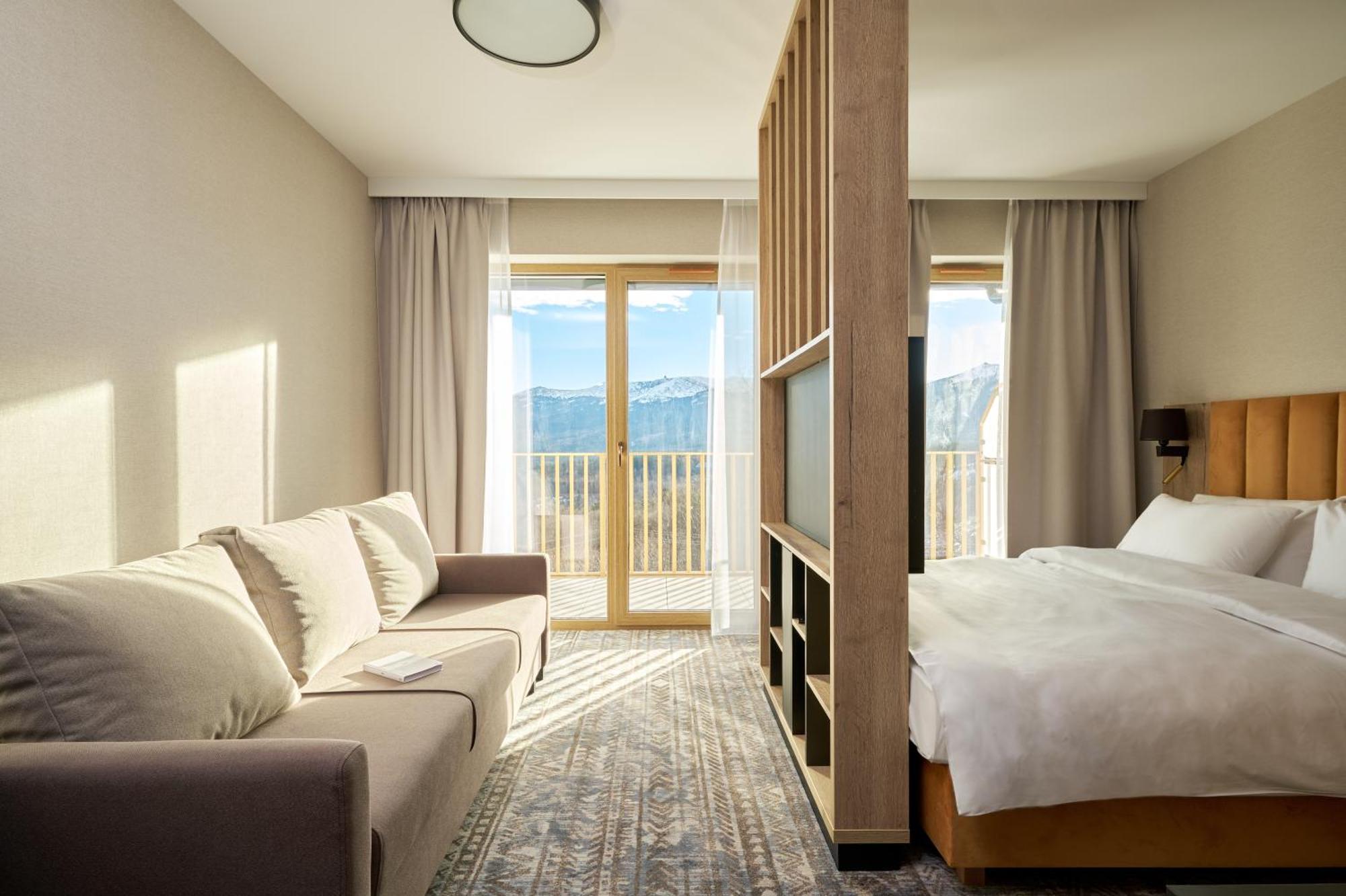 Zloty Horyzont Hotel & Resort 斯克拉斯卡波伦巴 外观 照片