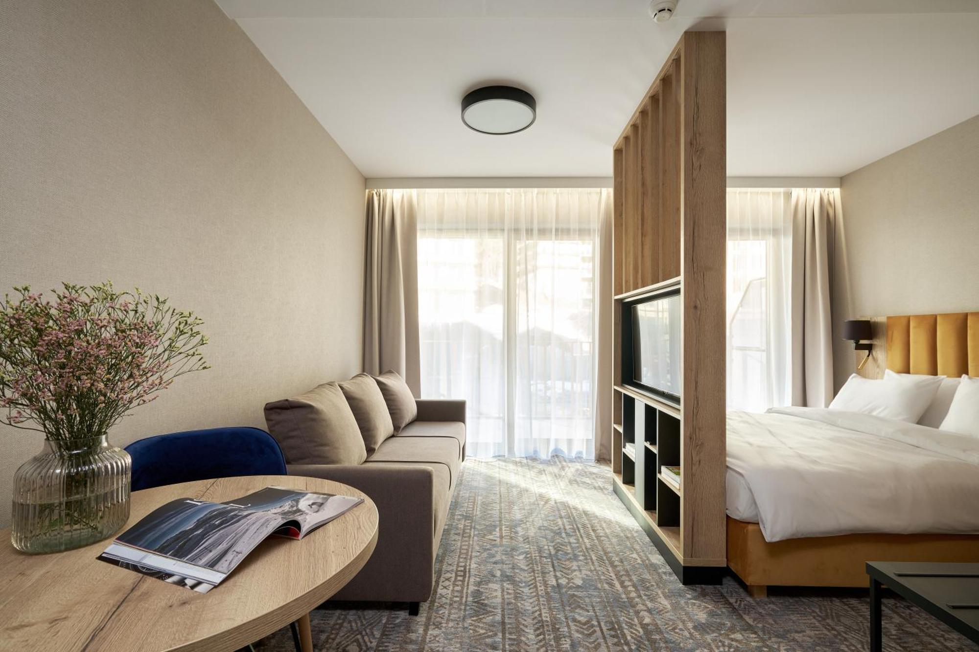 Zloty Horyzont Hotel & Resort 斯克拉斯卡波伦巴 外观 照片