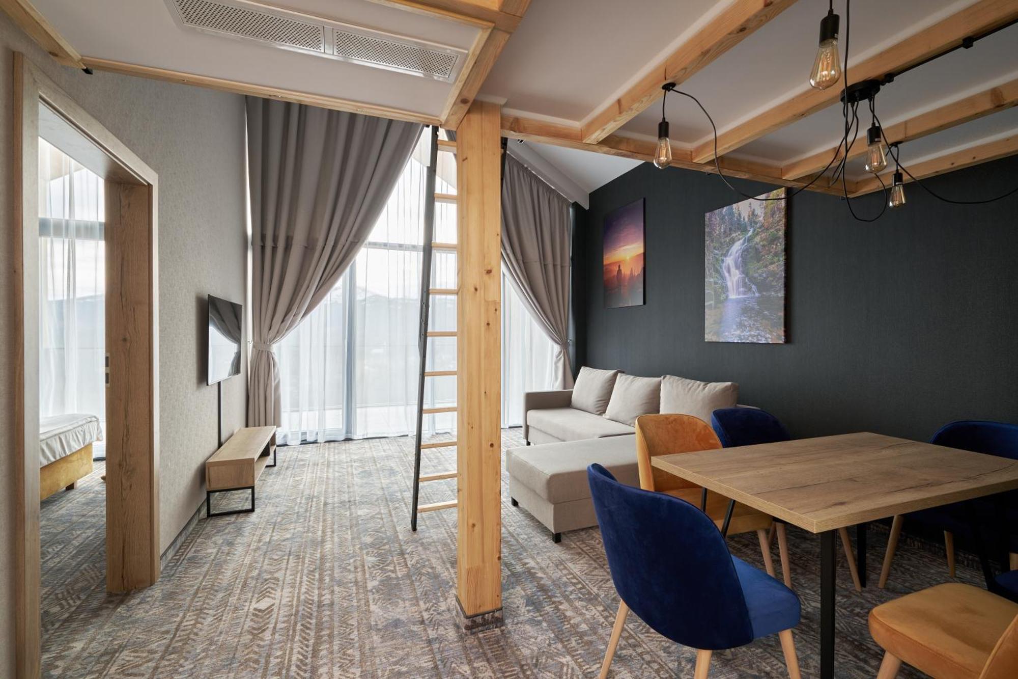 Zloty Horyzont Hotel & Resort 斯克拉斯卡波伦巴 外观 照片