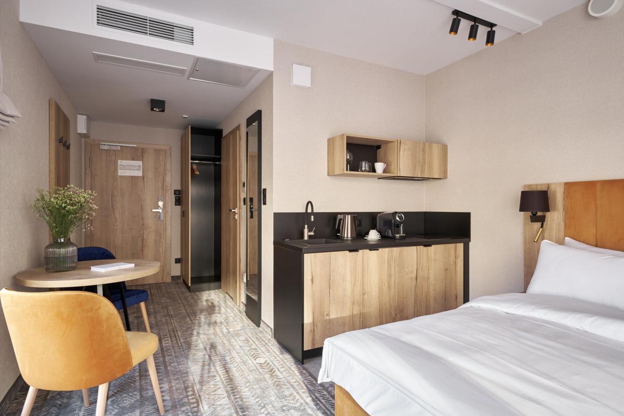 Zloty Horyzont Hotel & Resort 斯克拉斯卡波伦巴 外观 照片