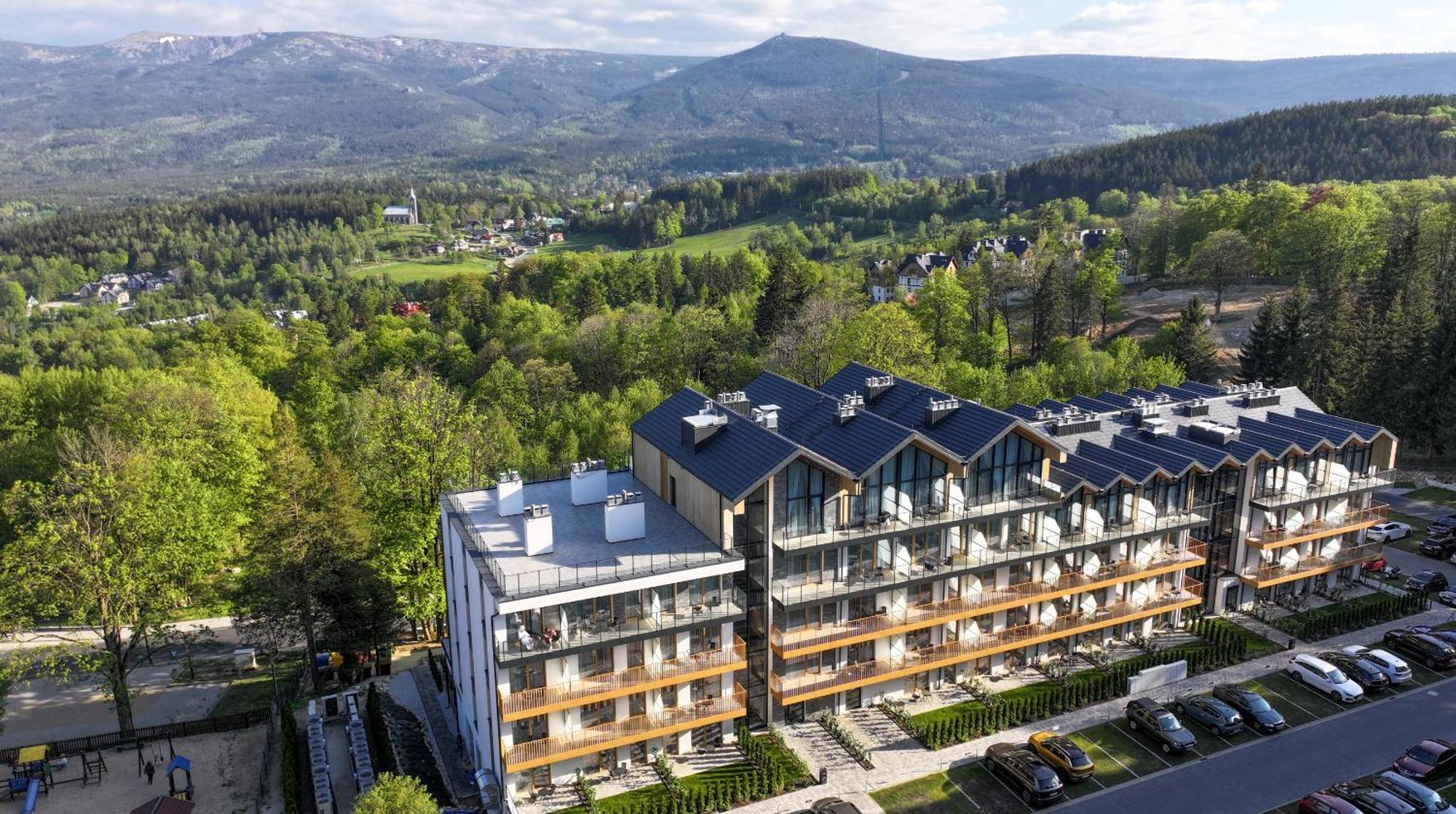 Zloty Horyzont Hotel & Resort 斯克拉斯卡波伦巴 外观 照片