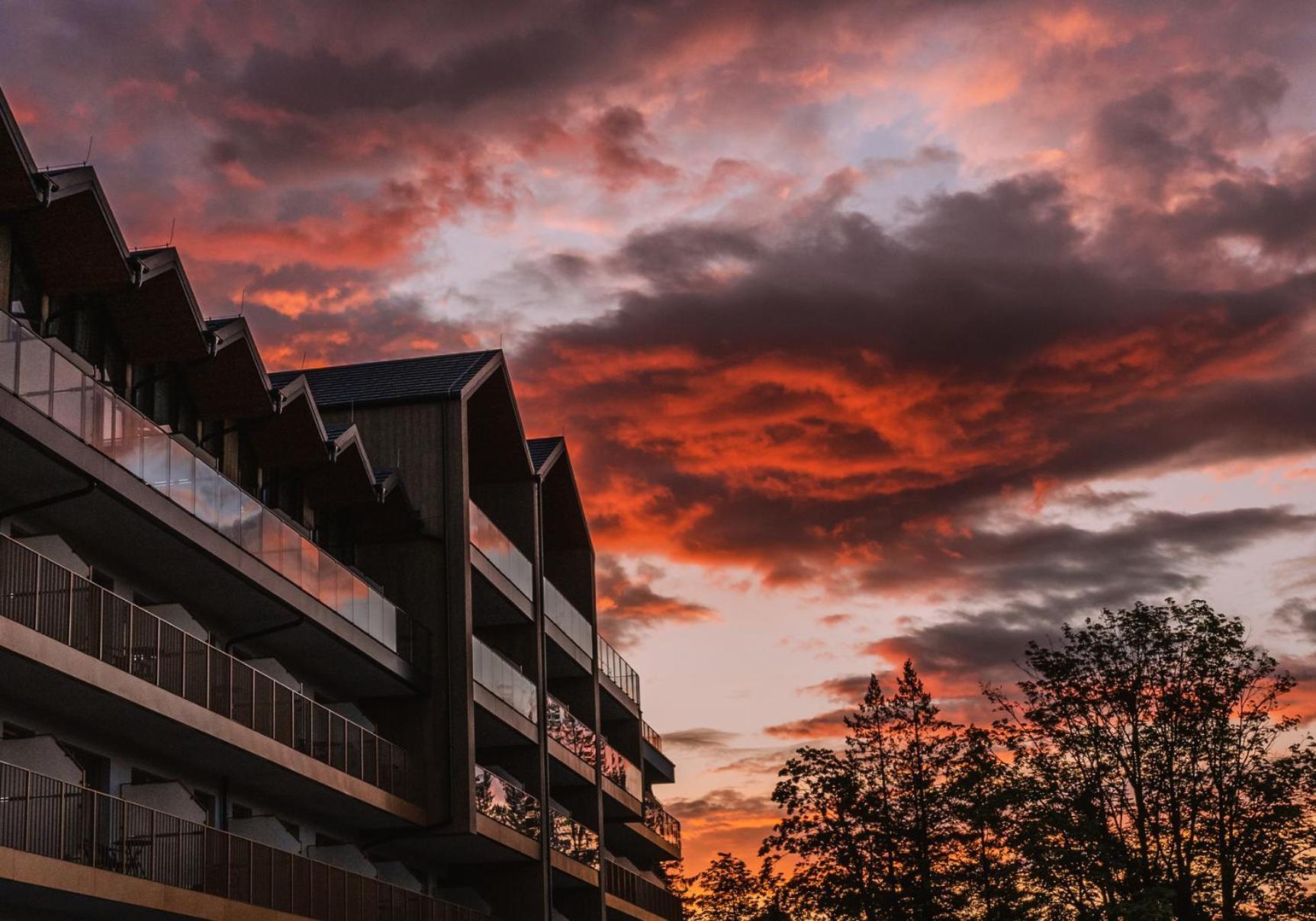 Zloty Horyzont Hotel & Resort 斯克拉斯卡波伦巴 外观 照片