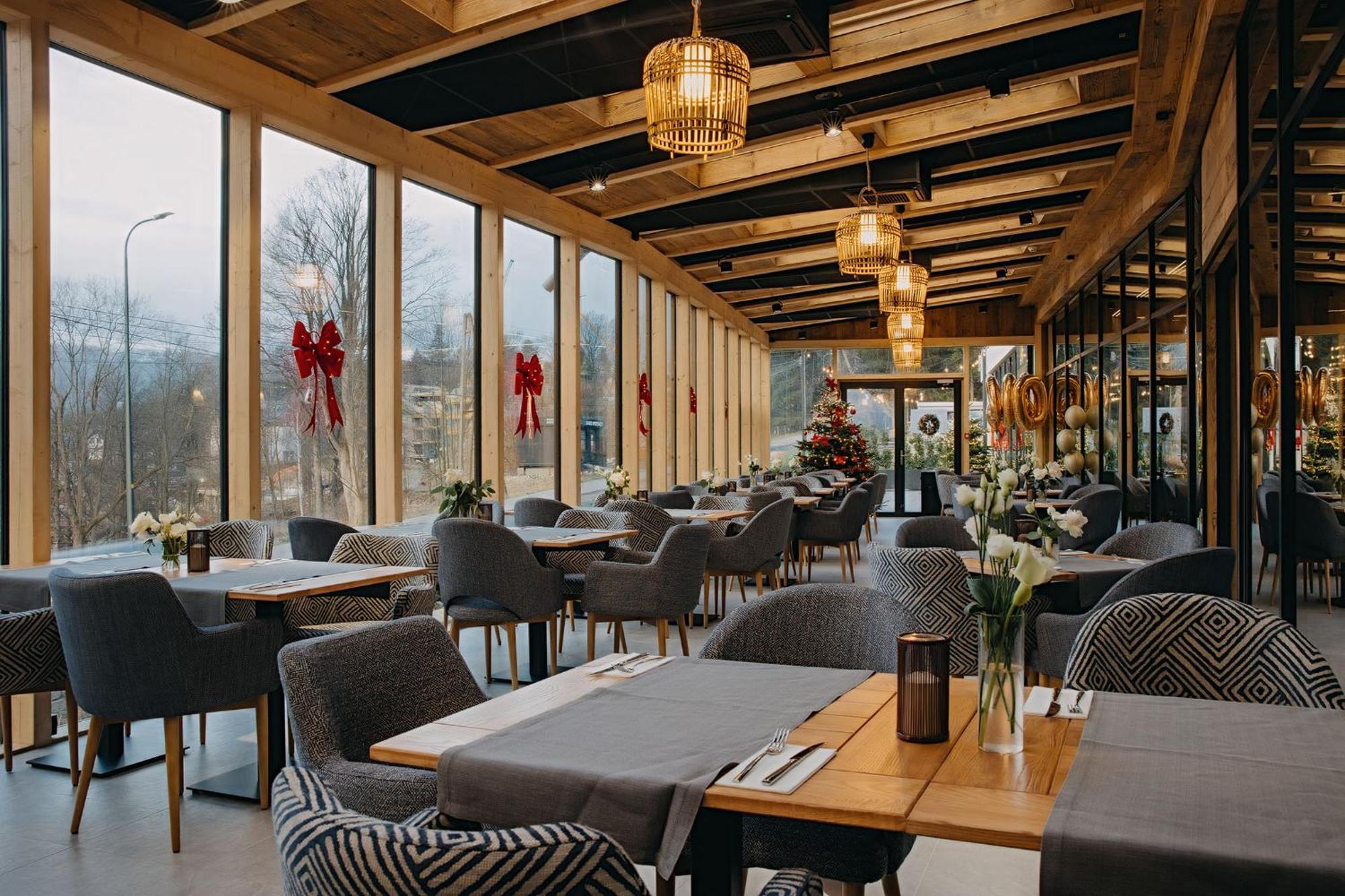 Zloty Horyzont Hotel & Resort 斯克拉斯卡波伦巴 外观 照片